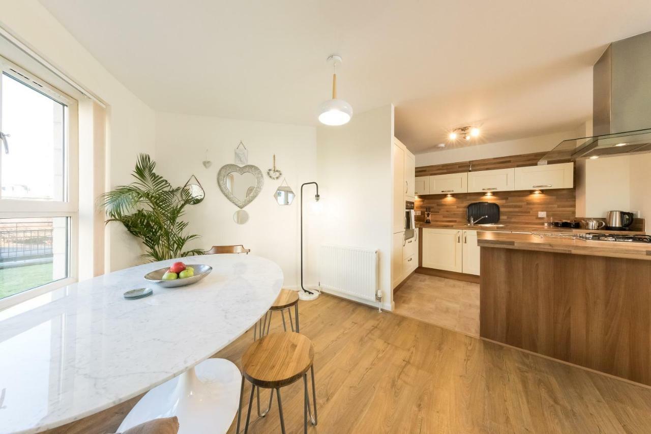 The Broch, Ground Floor City Centre Apartment, Sleeps 6 Perth Bagian luar foto